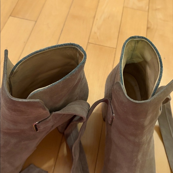 BLK FRI SALE Rag & Bone Dahlia Ankle Booties in Stone Suede (beige), size 38 (8) - Picture 12 of 16